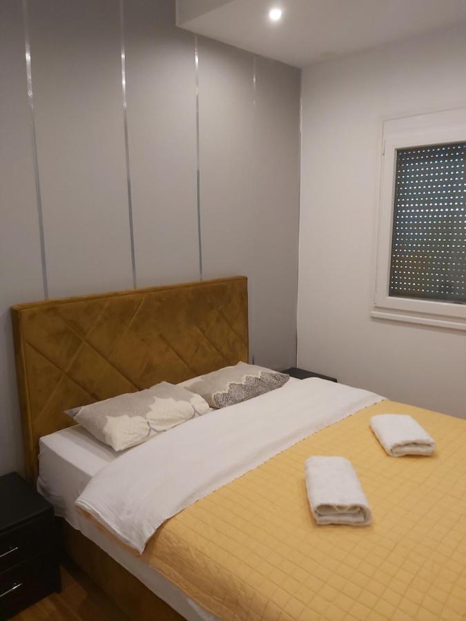 Apartment Nikirent Banja Luka Esterno foto